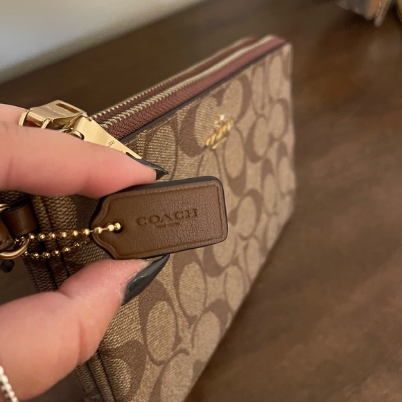 Coach Wristlet - Picture 3 of 5